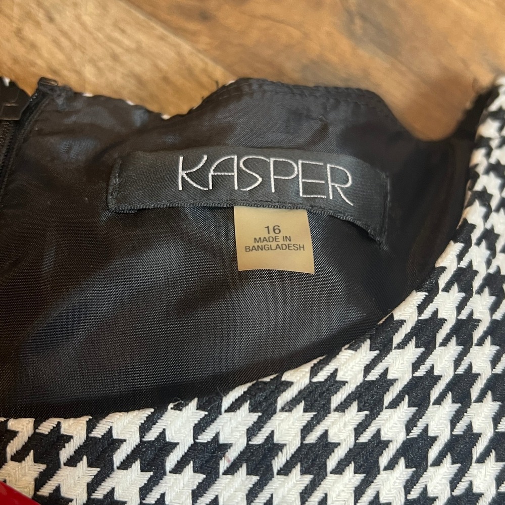 Kasper Women's Houndstooth Sleeveless Sheath Dress w/ Red Belt Size 16 - Picture 6 of 9